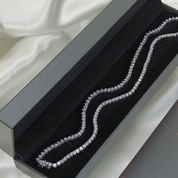 13 carat Diamond Tennis Necklace - Picture 5 of 12
